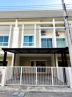 เช่าทาวน์โฮม ม.ราชภัฏธนบุรี สมุทรปราการ : T 1469 ให้เช่า ทาวน์โฮม 2 ชั้น ม.ธัญดา พาร์ควิว 6 แพรกษา-เทพารักษ์ บ้านสวยสภาพดี มีเฟอร์นิเจอร์ พร้อมอยู่ ราคา 22,000 บาท