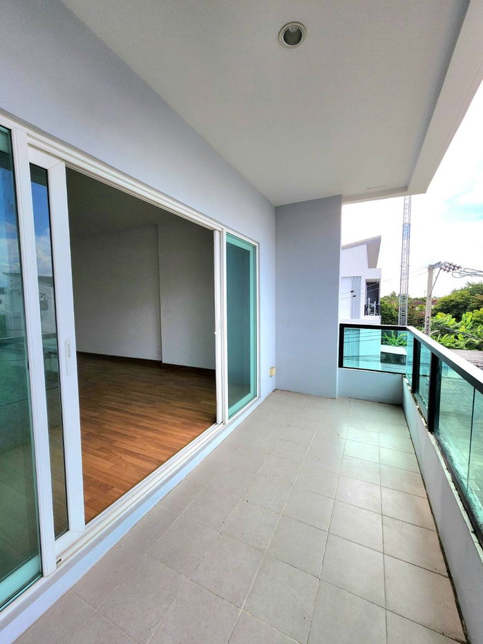 picture Townhouse for sale, 3 floors, corner unit: The Ricco Town Watcharapol, Soi Ruammit Phatthana (Watcharapol Intersection), Tha Raeng , Bang Khen - 12/19