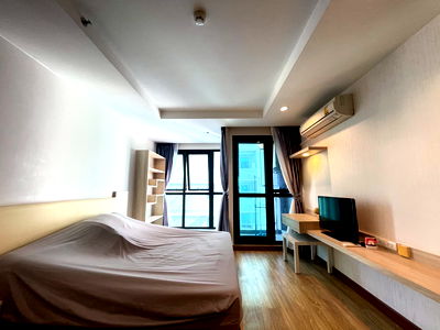 Condos for rent : Condo for rent, Ladda Plus, prime location, near the community, pool view, beautifully decorated, fully furnished, convenient transportation