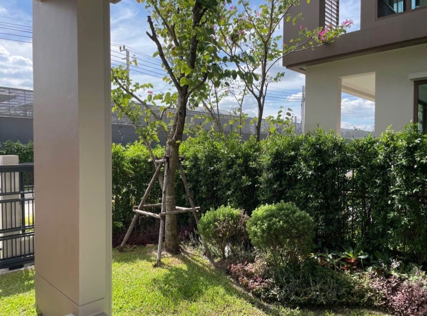 รูป uxury Home for Rent – Burasiri Krungthep Kreetha บ้านเดี่ยวหรู ตกแต่งเฟอร์ครบ พร้อมเข้าอยู่ ทำเลกรุงเทพกรีฑา ใกล้โรงเรียนนานาชาติ เหมาะสำหรับครอบครัว - รูปที่ 19/19