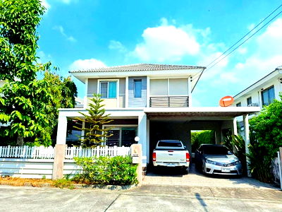 เช่าบ้านเดี่ยว นิคมปิ่นทอง : เจปาร์ค ศรีราชา 3.7กม.นิคมปิ่นทอง ชลบุรี 3.8 กม บ้านเดี่ยว 2ชั้นหรูหรา จัดเต็มเฟอร์ฯ 45ตร.ว.180ตร.ม. 3นอน 3น้ำ.รพ.สมิติเวชศรีราชา 3.1 กม.