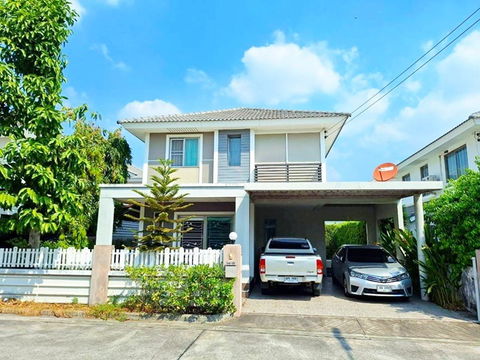 เจปาร์ค ศรีราชา 3.7กม.นิคมปิ่นทอง ชลบุรี 3.8 กม บ้านเดี่ยว 2ชั้นหรูหรา จัดเต็มเฟอร์ฯ 45ตร.ว.180ตร.ม. 3นอน 3น้ำ.รพ.สมิติเวชศรีราชา 3.1 กม.