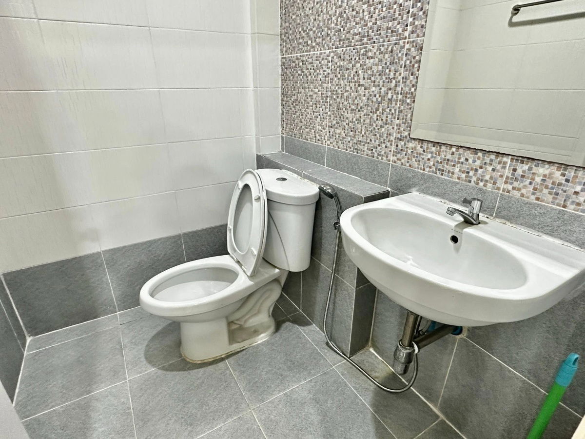 รูป ให้เช่าบ้านแฝด ม.บุษบา เขาดิน สวนเสือ ศรีราชา - รูปที่ 25/30