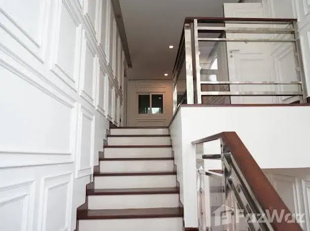 picture European home place 5915330 - 11/48