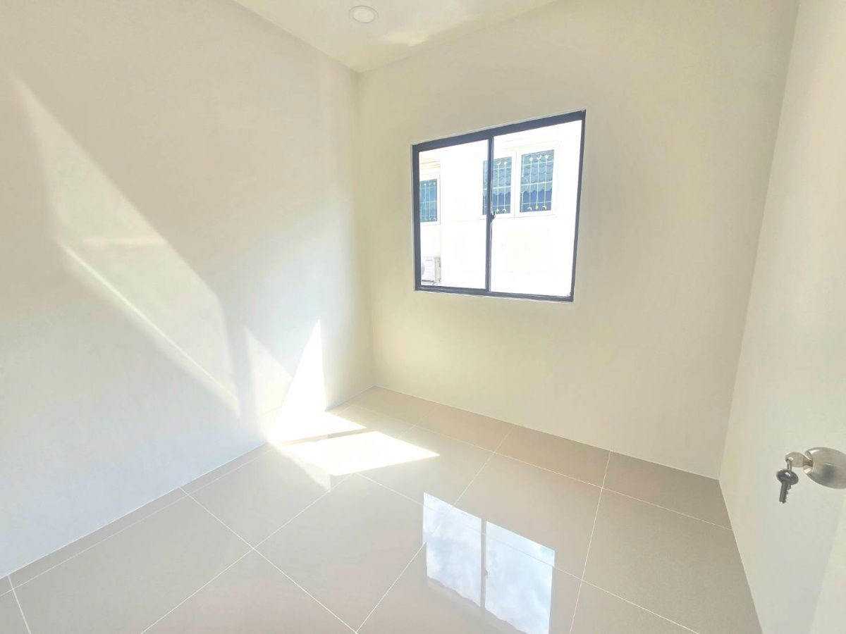 รูป บ้านแฝด 2 ชั้น แต่งใหม่ พร้อมอยู่ ต้นโครงการ หมู่บ้าน พฤกษา67 ลำลูกกา คลอง2 ถนนเสมาฟ้าคราม คูคต ลำลูกกา ปทุมธานี ใกล้รถไฟฟ้า - รูปที่ 26/29