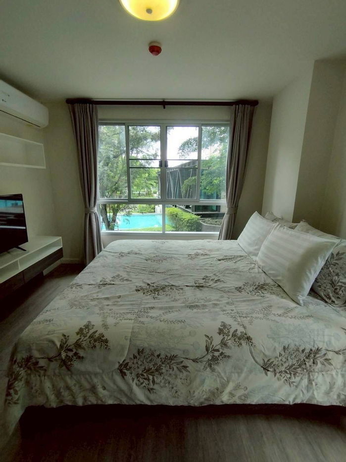 รูป ห้องสวย ดีคอนโดพิงค์ ห้องว่างพร้อมเข้าอยู่ 2 ห้องนอน วิวสระ สามารถเดินไปเซ็นทรัลเฟสได้  - รูปที่ 1/8