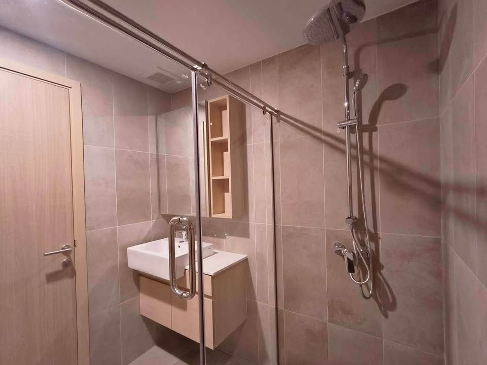 picture Ready to move in!! The Shade Sathorn 1, Near One Bangkok (21,000 baht) - 8/9