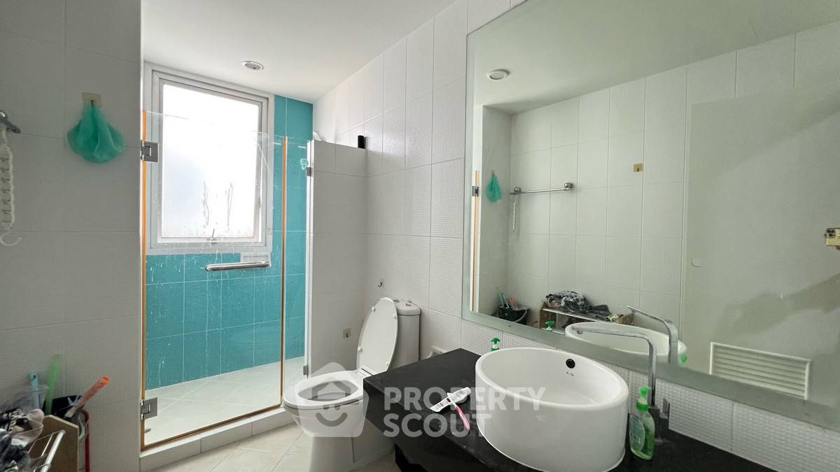 picture 2-BR Condo at St. Louis Grand Terrace near BTS Saint Louis (ID 2455135) - 13/13