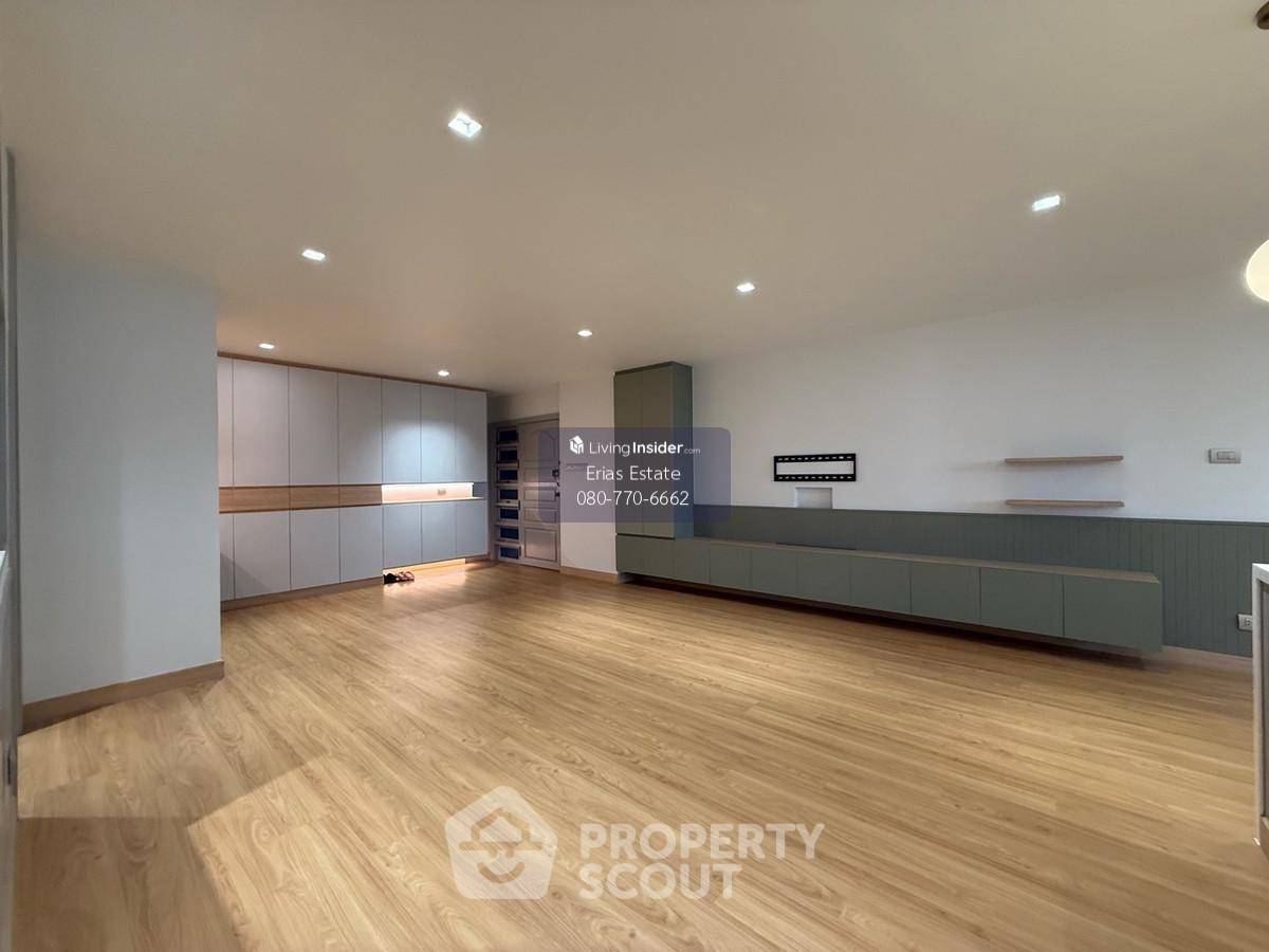 รูป คอนโด 2-ห้องนอน ที่ ศุภาลัย เพลส สุขุมวิท 39 ใกล้ BTS พร้อมพงษ์ (ID 2411621) - รูปที่ 3/12