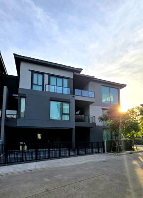 เช่าบ้านแฝด เขตประเวศ : ให้ เช่าบ้านหรู บ้านกลางเมือง ดิอิดิชั่น บางนา ไลน์ไอดี ✅ @ibx7531n