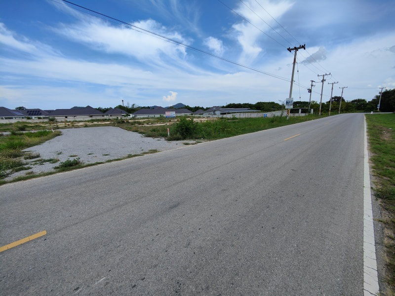 รูป ขายที่ดิน 1-3-35 ไร่  ที่ดินวิวเขาสวย-แปลงมุม ใกล้สนามกอล์ฟแบล็คเมาน์เทน - รูปที่ 3/16