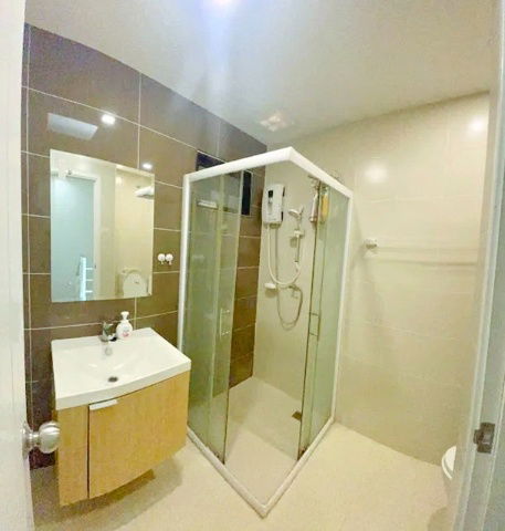 รูป พร้อมโกดัง หัวมุม 3 นอน ถ.กิ่งแก้ว ลาดกระบัง ARL สุวรรณภูมิ 4.1 กม. รพ.สิรินธร 2 กม.ให้เช่าทาวน์เฮ้าส์ 2 ชั้น2น้ำ 39 ตร.วา. 310 ตร.ม. - รูปที่ 4/8