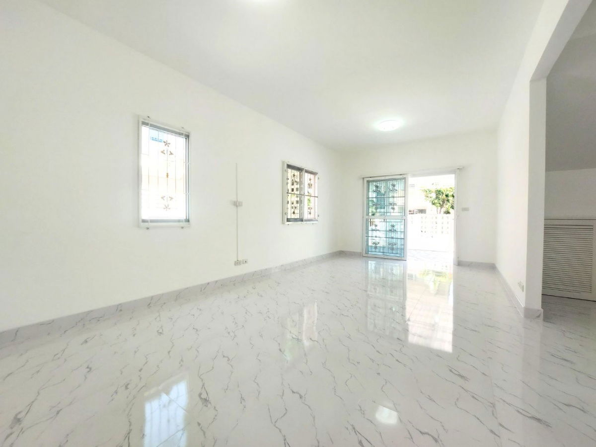 รูป บ้านเดี่ยวพฤกษาวิลเลจ 3 คลองสาม เพิ่มพื้นที่ใช้สอย 4 ห้องนอน ใกล้สวนสาธารณะ รีโนเวทใหม่ทั้งหลัง พร้อมเข้าอยู่ - รูปที่ 6/15