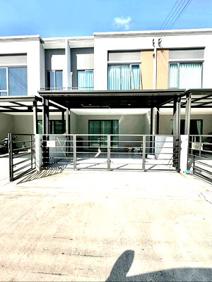 เช่าทาวน์โฮม นิคมอุตสาหกรรมบางปู : ให้เช่าพลีโน่ สุขุมวิท-บางนา 2 (Pleno Sukhumvit-Bangna 2) ทางคู่ขนาน ถนนบางนา-ตราด  ใกล้เมกา บางนา 