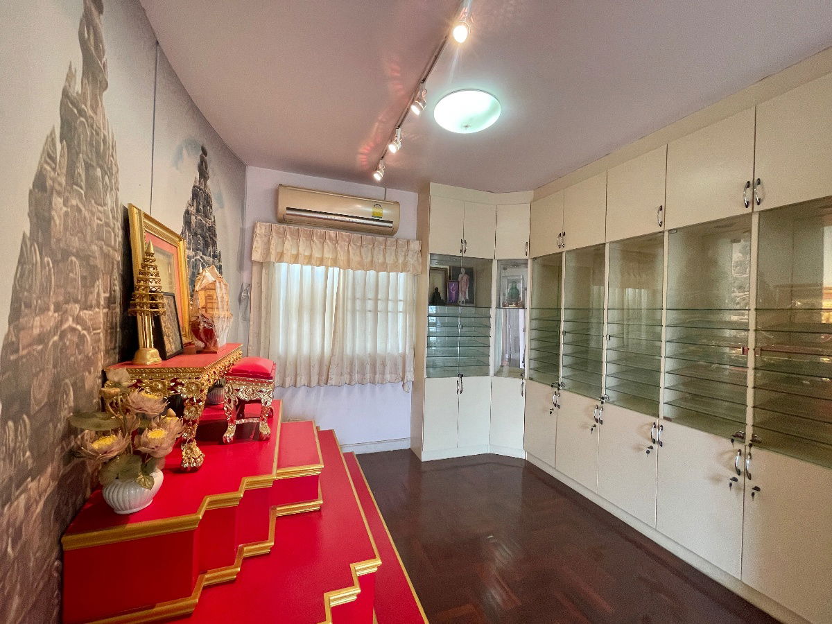 รูป ให้เช่าบ้านเดี่ยว 3 ชั้น 5 ห้องนอน 4 ห้องน้ำ ตกแต่งครบ พร้อมอยู่ โครงการเสนานิเวศน์ 1ภาพ เดินทางสะดวก ใกล้ BTS เสนานิคม & ใกล้ Central Eastville - รูปที่ 19/20