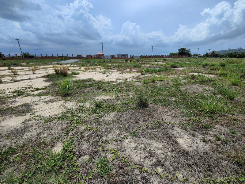 รูป ขายที่ดิน 1-0-0 ไร่ เป็นแปลงสร้างบ้านชั้นเยี่ยม ใกล้สนามกอล์ฟแบล็คเมาน์เทน - รูปที่ 12/14