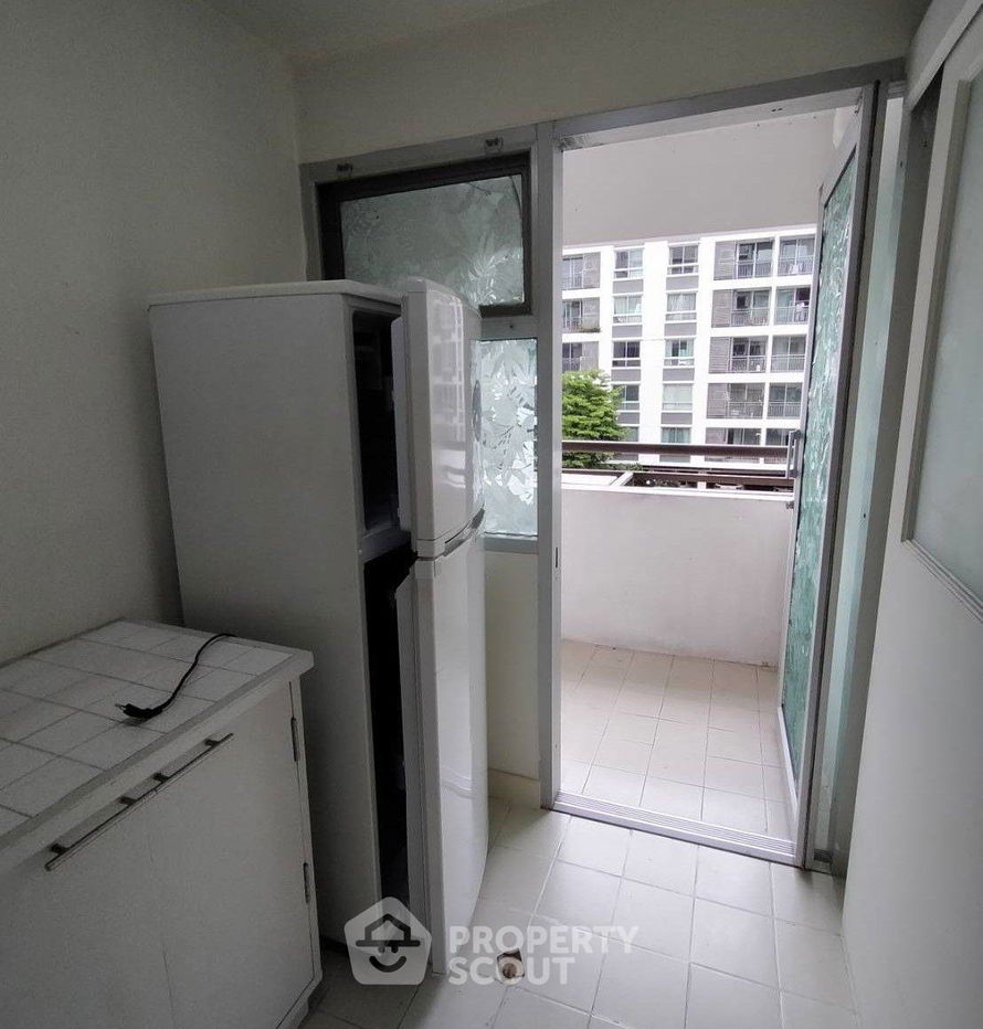 picture 1-BR Condo at Condo One Sukhumvit 67 near BTS Phra Khanong (ID 510222) - 4/10