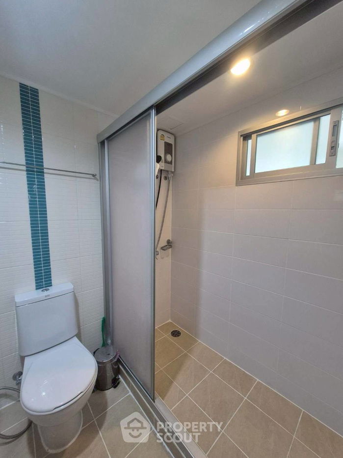 รูป คอนโด 2-ห้องนอน ที่ คอนโด ลุมพินี เพลส พระราม 9 – รัชดา ใกล้ MRT พระราม 9 (ID 2468586) - รูปที่ 10/11