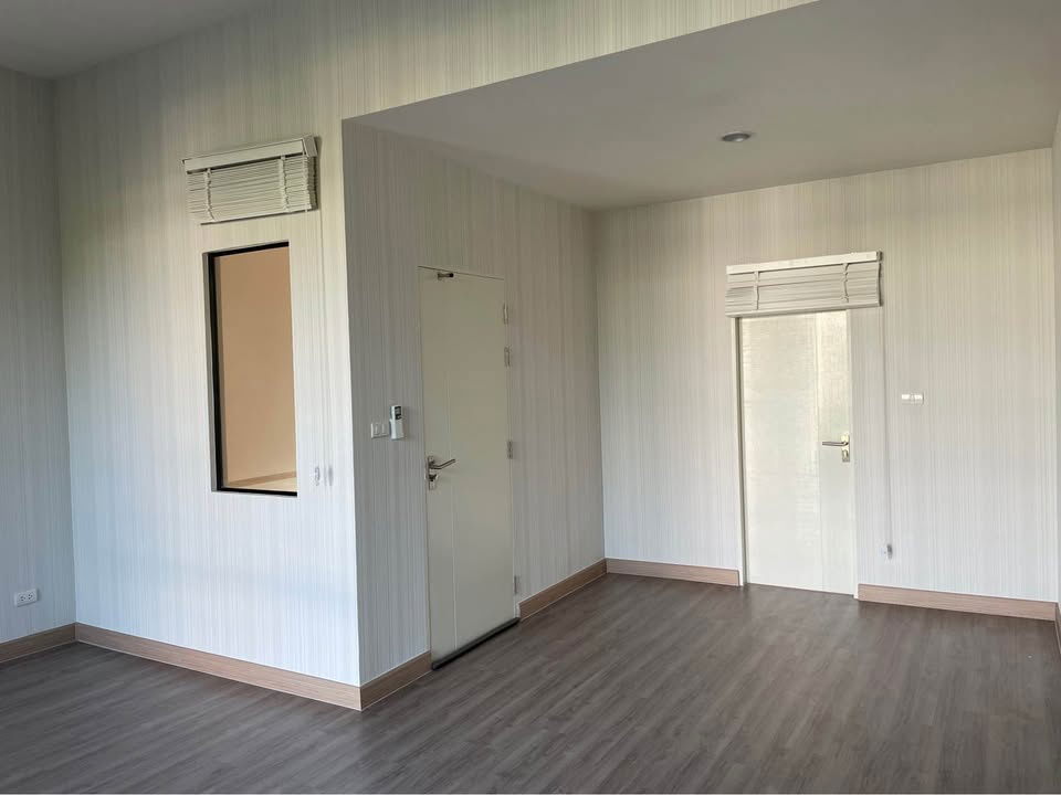 รูป R2821 ให้เช่าทาวน์โฮม 3 ชั้น บ้านกลางเมือง พระราม 9-รามคำแหง (ว่างค่ะ) - รูปที่ 23/24