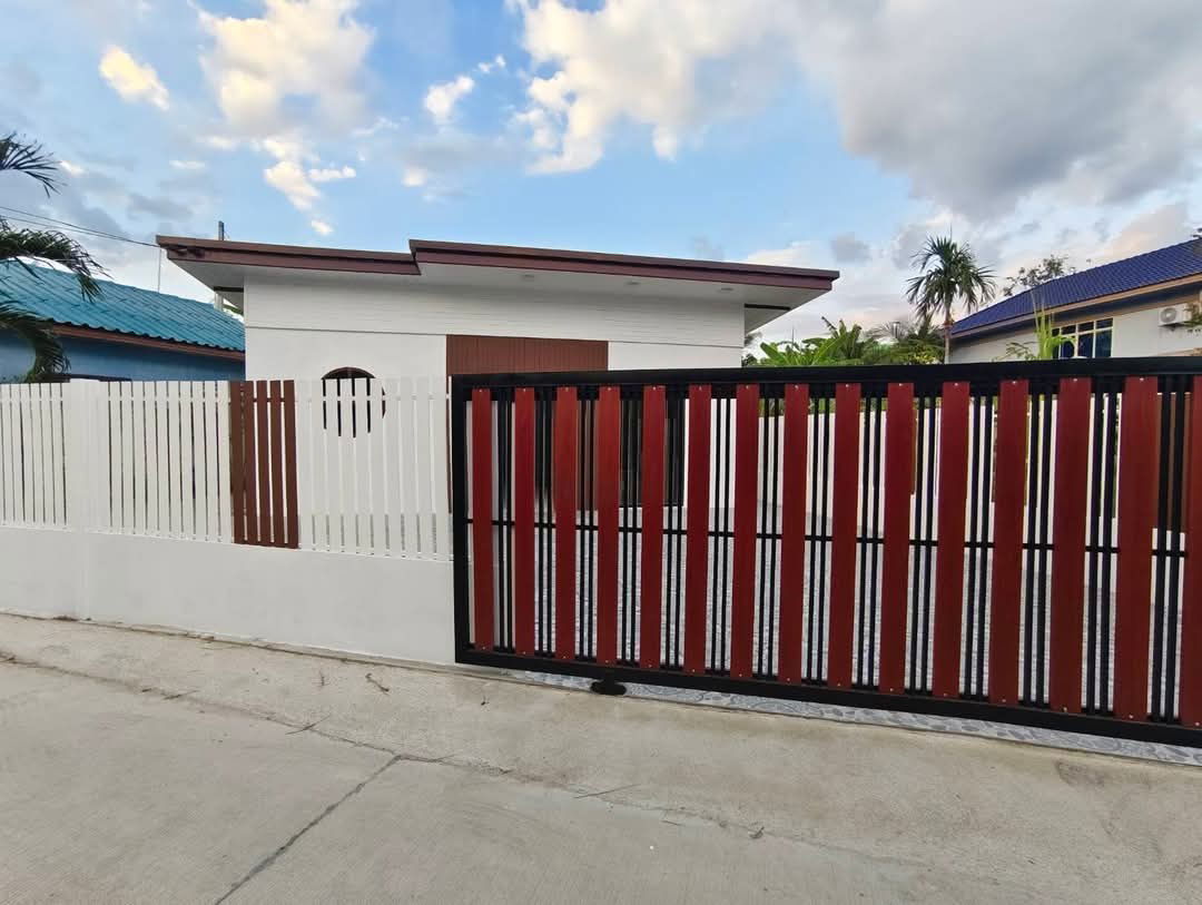 picture Hot Deal! Great Value ! Detached House in Huay Yai located near Wat Theppabutr 3beds 2baths - 3/19