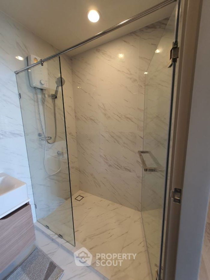 picture 1-BR Condo at Ideo Mobi Sukhumvit Eastpoint near BTS Bearing (ID 628508) - 10/12