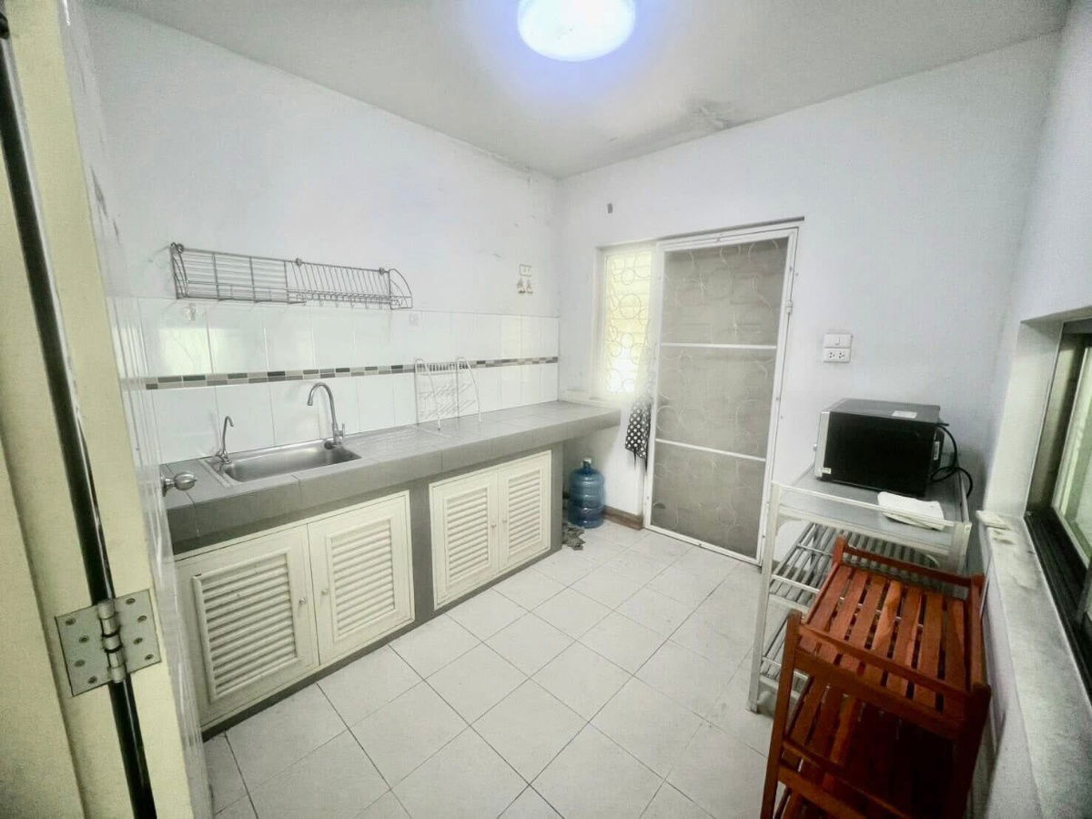 รูป ให้เช่าบ้านแฝด ม.ไลฟ์อินเดอะการ์เด้นท์สวนเสือ ศรีราชา - รูปที่ 3/18