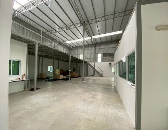 รูป ให้เช่าโกดัง พร้อมสำนักงาน / พื้นที่ใช้สอย 250 ตารางเมตร ซอยบงกช 71 คลองหลวง ใกล้ ตลาดไท รถเทรลเลอร์เข้าออกได้ - รูปที่ 9/10