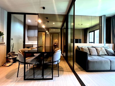 Condos for rent : Life asoke rama9-Built-in, good price, located at the center of Rama9 