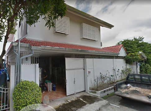 ให้เช่าบ้านเดี่ยว 2 ชั้น  มี 4 ห้องนอน 3 ห้องน้ำ 1 ห้องครัว จอดรถได้ 1 คัน