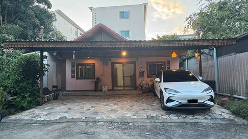 ให้เช่าบ้านสวยทำเลดี พร้อมเข้าอยู่ได้เลย ซ.อินทราวาส เขตตลิ่งชัน ห่างถนนราชพฤกษ์เพียง 120 เมตร