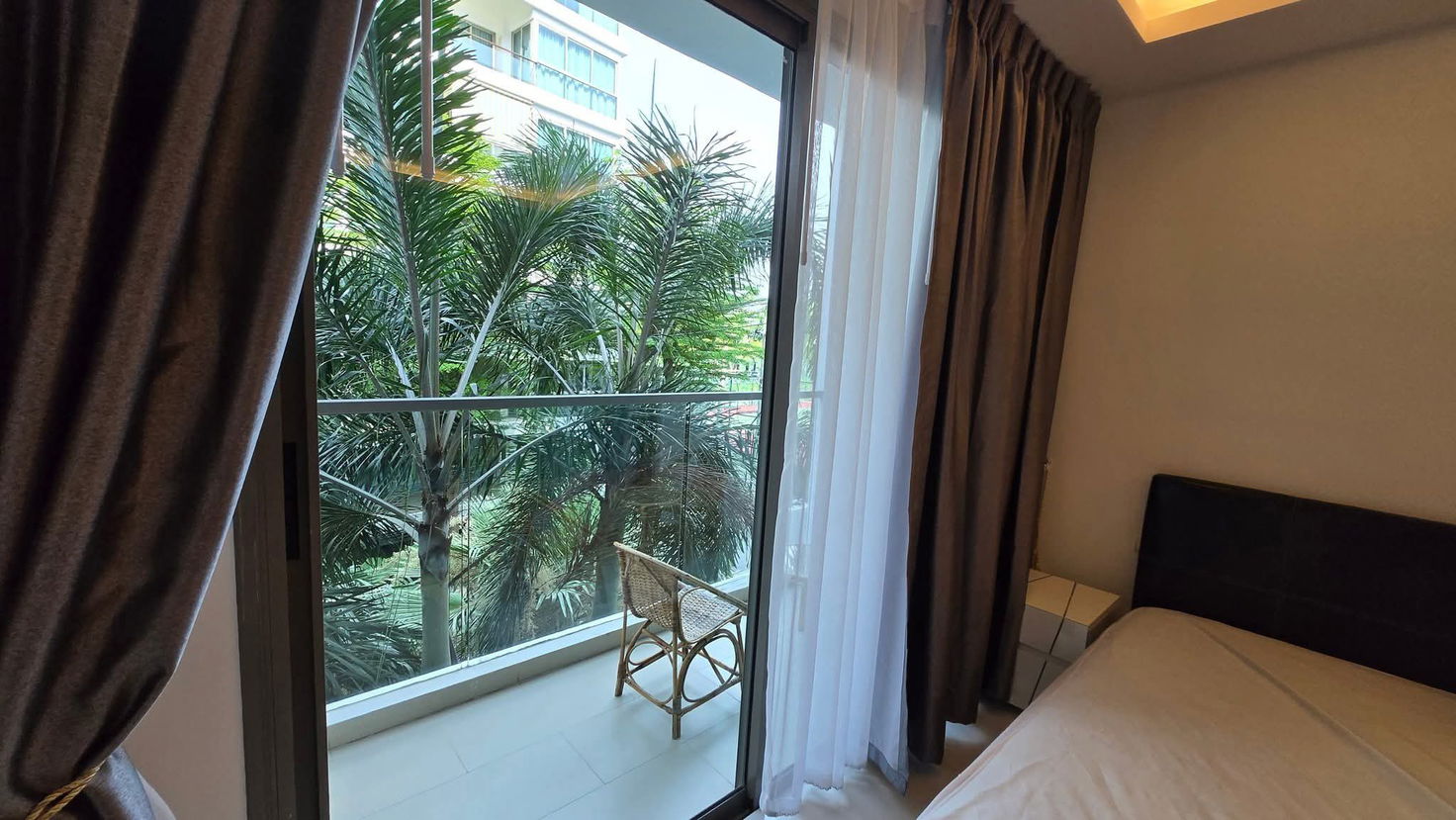 picture Studio Condo for Rent – Club Royal Condominium, Naklua - 5/5