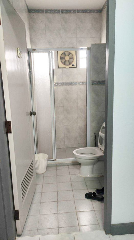 picture A detached house for rent with 3 bedrooms and 2 bathrooms - 12/16