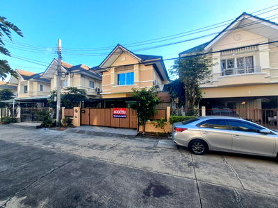 บ้านแฝด วิทยาลัยพยาบาลบรมราชชนนีศรีธัญญา : ขายบ้านสวนจันทิมา 2  บ้านเดียวกึ่งแฝด 2 ชั้น บ้านตกเเต่งสวย ** พิกัด : 13.86487, 100.49154