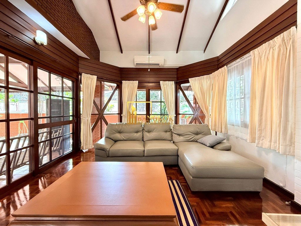 รูป Exceptional 4 Bedroom House in Vibrant Nana Area - BR28305SH - รูปที่ 11/45