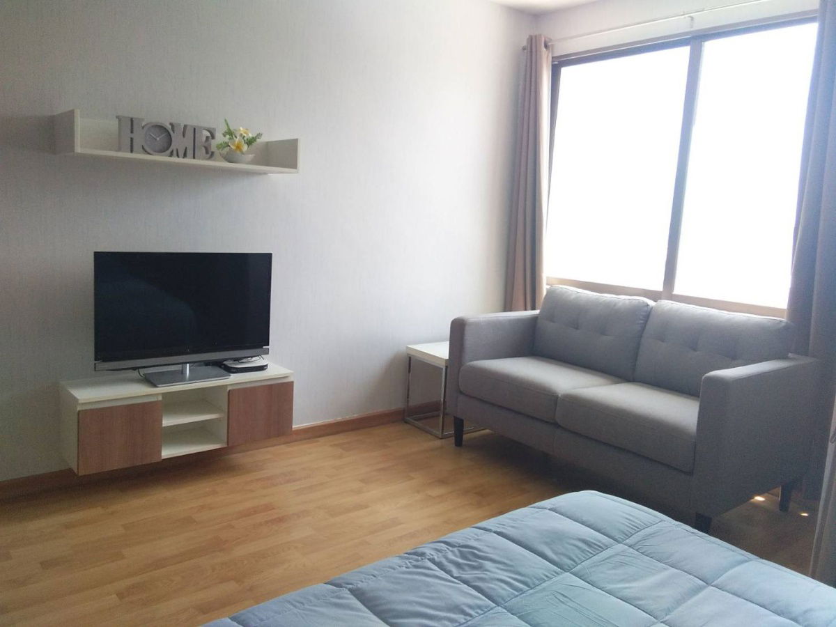 รูป ให้เช่าคอนโด ราคาถูก 10,000 บาท คาซ่า อโศก-ดินแดง  ใกล้รถไฟฟ้าใต้ดิน MRT ใกล้ BTS อนุสาวรีย์ พร้อมเฟอร์นิเจอร์และเครื่องซักผ้า  - รูปที่ 2/14