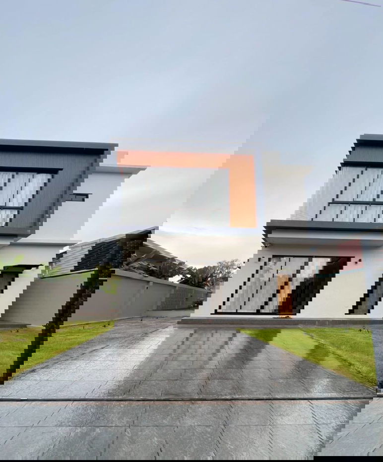 รูป 3-Storey Pool Villa for Sale in Huay Yai - รูปที่ 1/22