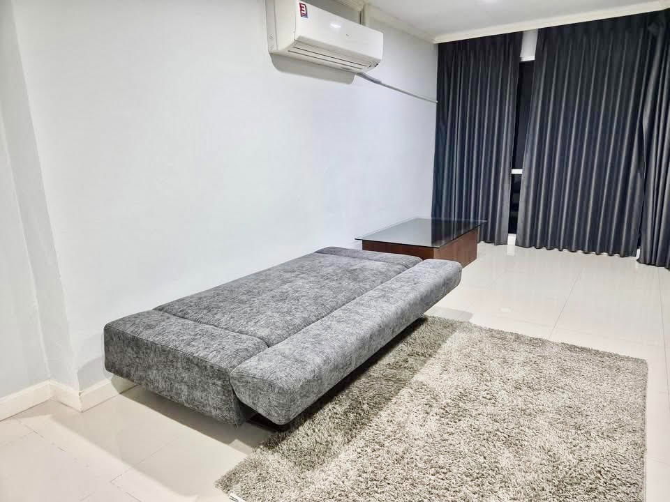 รูป code : E178 ให้เช่าคอนโด สุขุมวิท สวีท (Sukhumvit Suite) | ห้องใหญ่ 70 ตร.ม. ชั้น 28 ระเบียงกว้าง เฟอร์นิเจอร์ใหม่ทั้งห้อง ใกล้ BTS นานา 5 นาที - รูปที่ 3/14