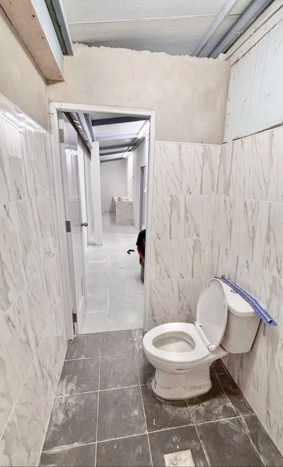 รูป ให้เช่าตึกซอยเจริญรัถ 20 คลองสาน ห่างจากไอคอนสยาม 2 กม. - รูปที่ 7/10