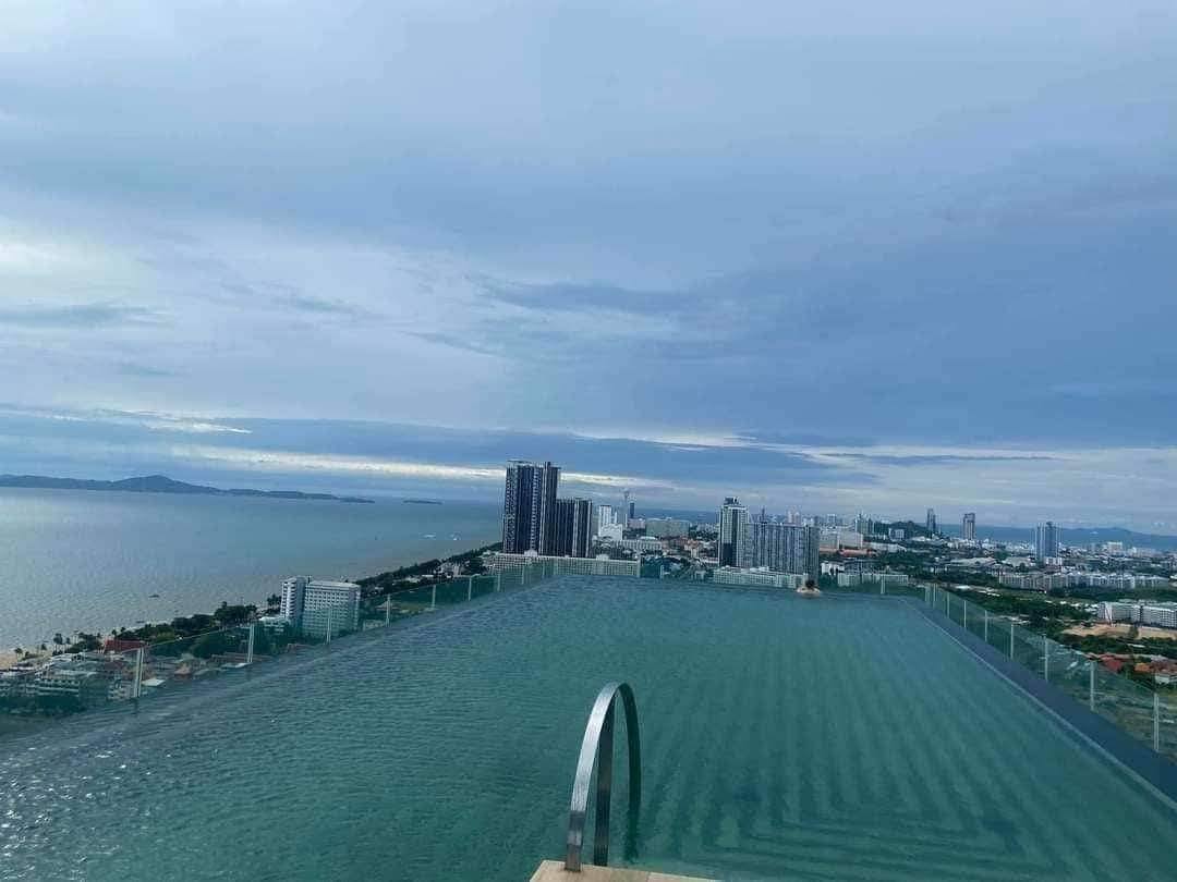 picture Luxurious 1-Bedroom Condo for Sale at The Riviera Jomtien - 10/10