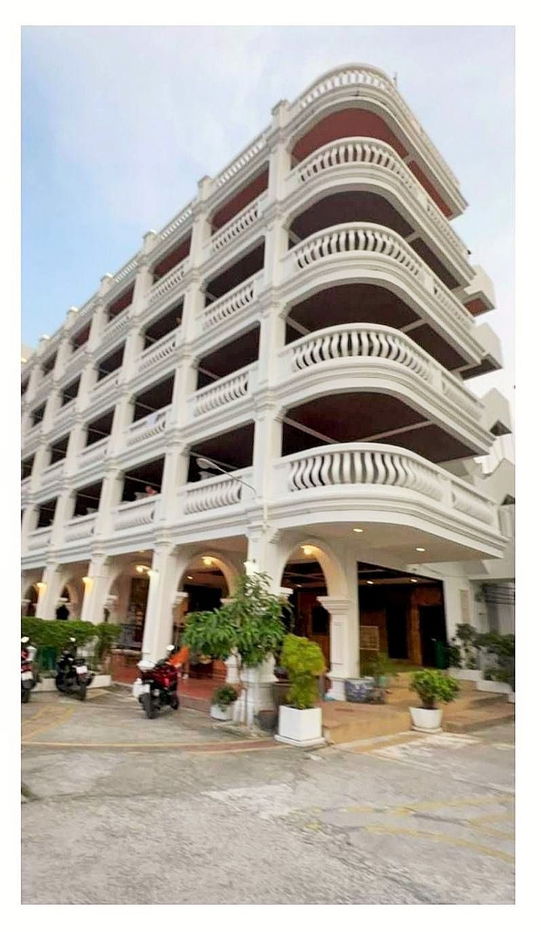 รูป ขายที่ดินมีสิ่งปลูกสร้างเป็นโรงแรม 110 ห้องอยู่ที่ ป่าตอง กระทู้ ภูเก็ต  - รูปที่ 1/11