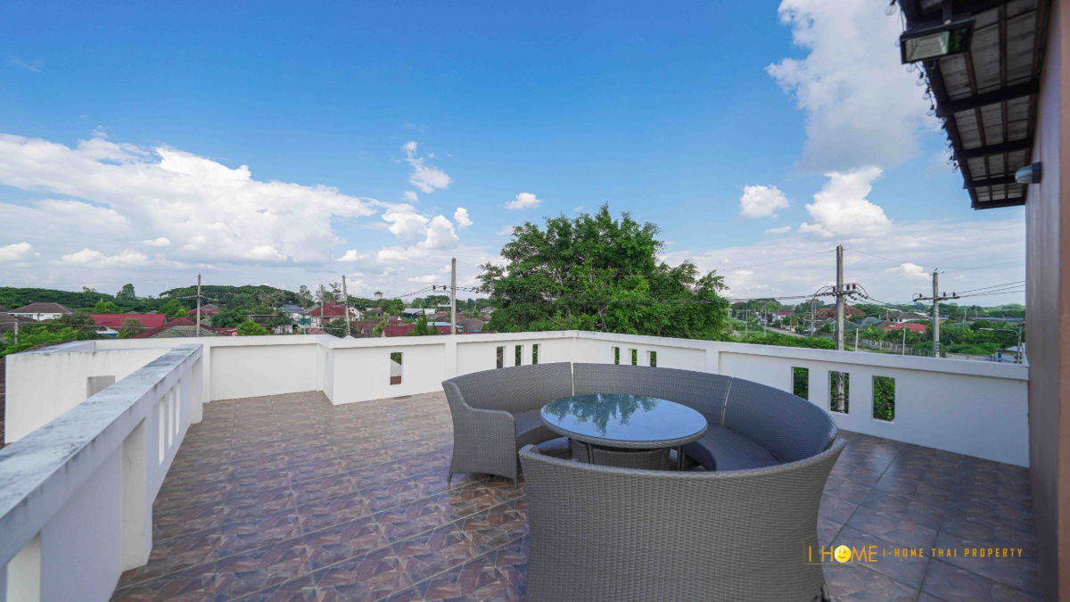 picture A two storey house for rent with 3 bedrooms,3 toilets and 1 kitchen. - 29/30