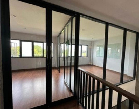 รูป ให้เช่าทาวน์โฮม 3 ชั้น โครงการ เฮ้าส์ 35 / HAUS 35 แจ้งวัฒนะ / บ้านหน้ากว้าง 8 เมตร / ตกแต่งเป็นสำนักงาน กั้นกระจกแล้ว / เหมาะเป็น Home Office - รูปที่ 7/14