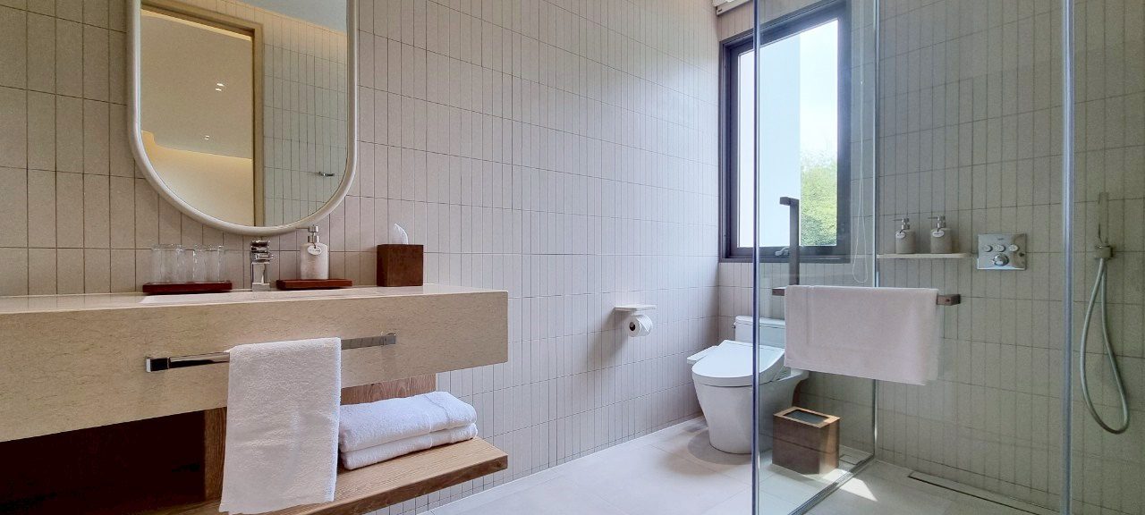 picture Luxury Modern Pool Villa in Na Jomtien for Sale - 18/25