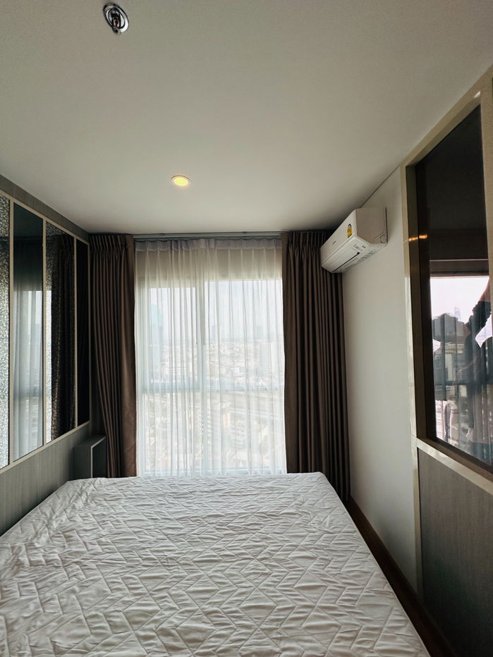 รูป 🔥 ให้เช่าคอนโด แต่งสวยมาก บิ้วอินทั้งห้อง Lumpini Place รัชดา-สาธุ 🔥 - รูปที่ 2/8