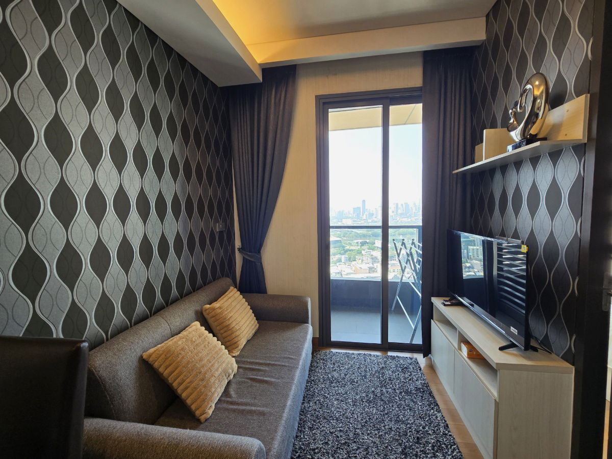 รูป คอนโดรหรู แต่งสวย เดอะ ลุมพินี 24 ชั้น 31 วิวเมืองโล่งสบาย ทำเลใจกลางเมือง  สุขุมวิทซอย 24 ห่างจาก BTS พร้อมพงษ์ เพียง 800 เมตร - รูปที่ 5/14