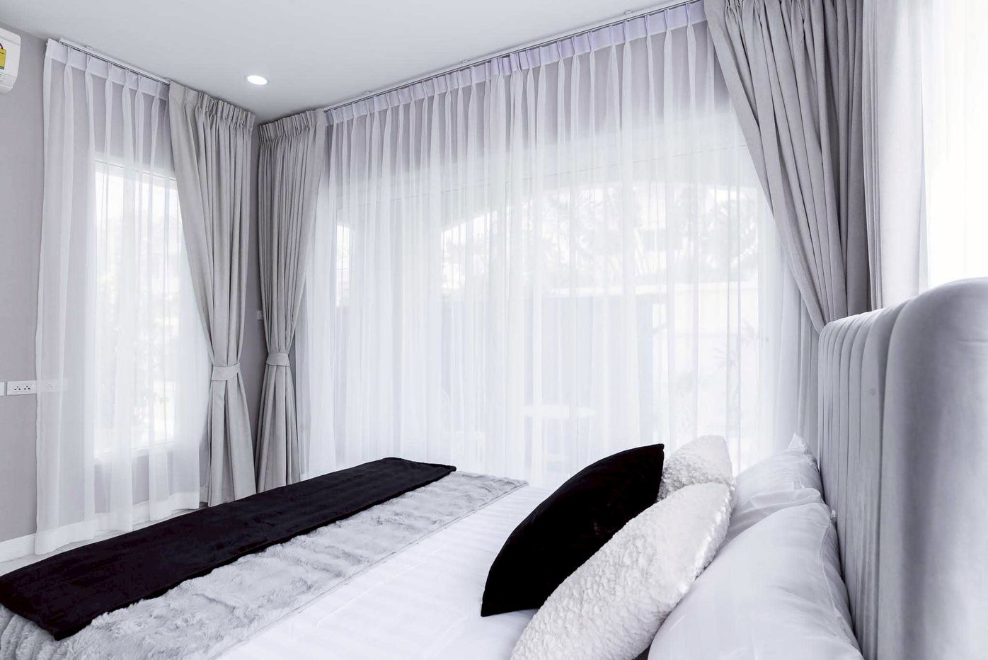 รูป Modern 4 Bedrooms Pool Villa in Jomtien for Sale - รูปที่ 12/21