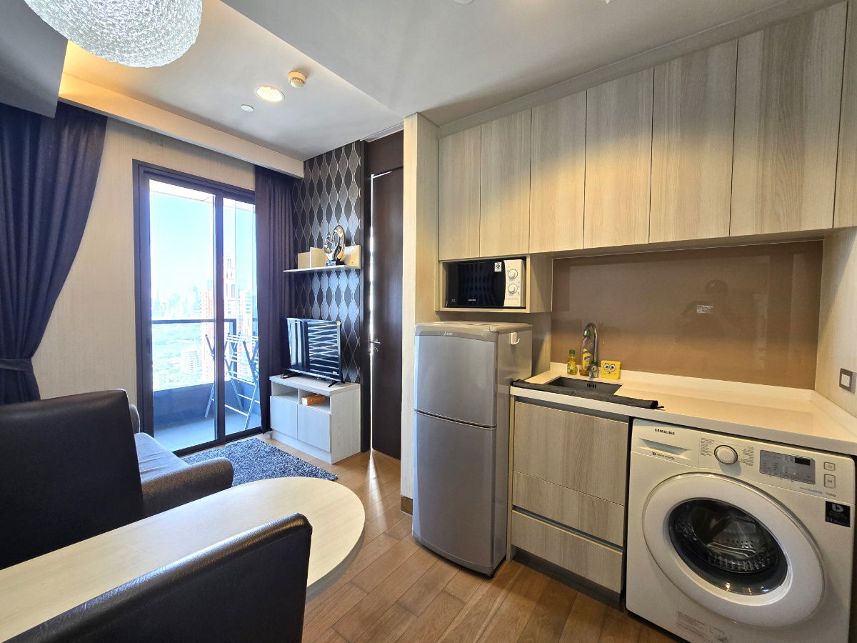 รูป คอนโดรหรู แต่งสวย เดอะ ลุมพินี 24 ชั้น 31 วิวเมืองโล่งสบาย ทำเลใจกลางเมือง  สุขุมวิทซอย 24 ห่างจาก BTS พร้อมพงษ์ เพียง 800 เมตร - รูปที่ 4/14