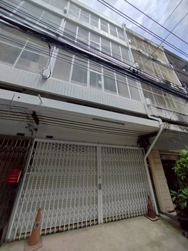 🏢 ให้เช่าอาคารพาณิชย์ 4 ชั้น ย่านประดิพัทธ์ – เหมาะทำโฮมออฟฟิศ อาคารใหญ่พร้อมเข้าใช้งาน