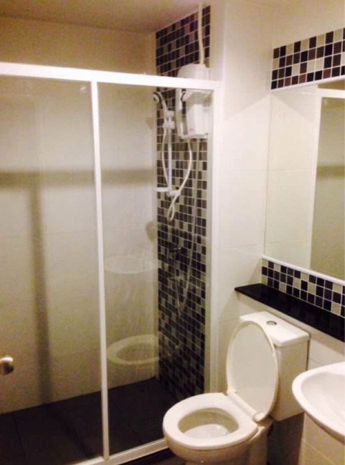 picture #R8059 🎉 081268 Condo for rent: Regent Home 18 Chaengwattana - 5/8