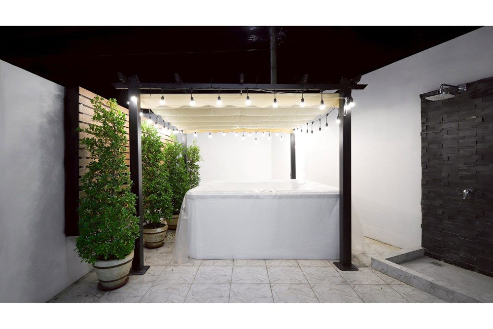 รูป [920611001-397] "The White House Pool Villa พัทยา!" - รูปที่ 20/20